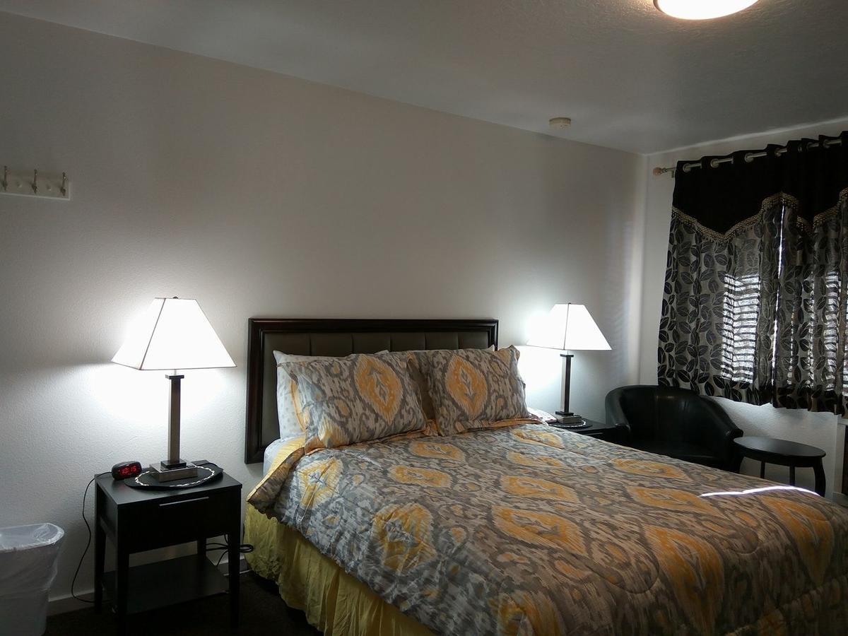 Motel West Bend Extérieur photo