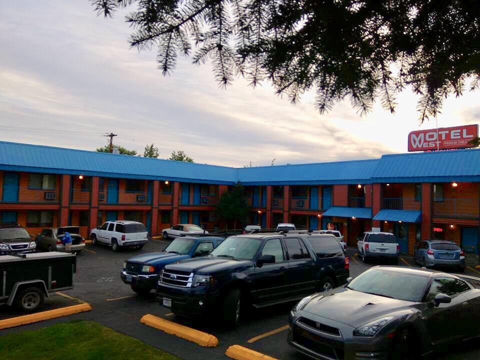 Motel West Bend Extérieur photo