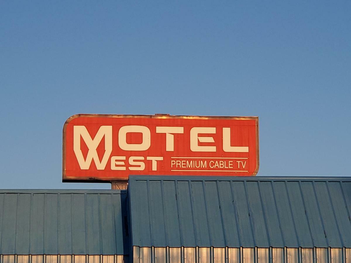 Motel West Bend Extérieur photo