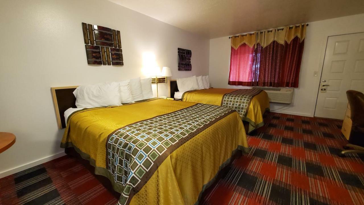 Motel West Bend Extérieur photo