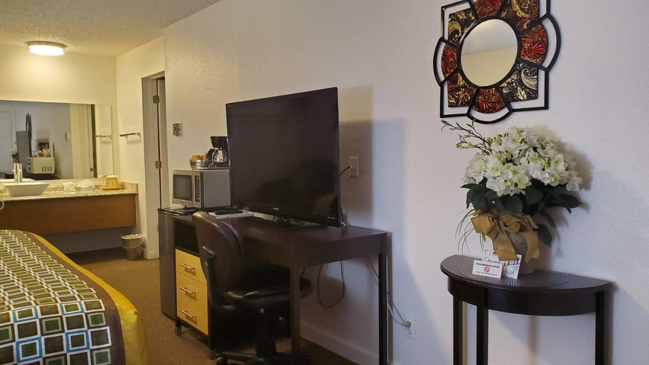 Motel West Bend Extérieur photo