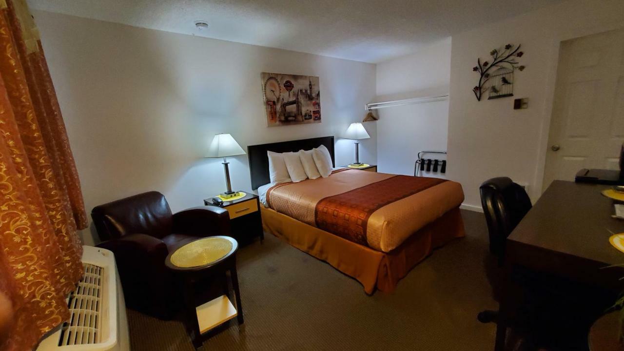 Motel West Bend Extérieur photo