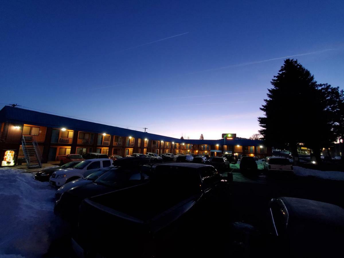 Motel West Bend Extérieur photo