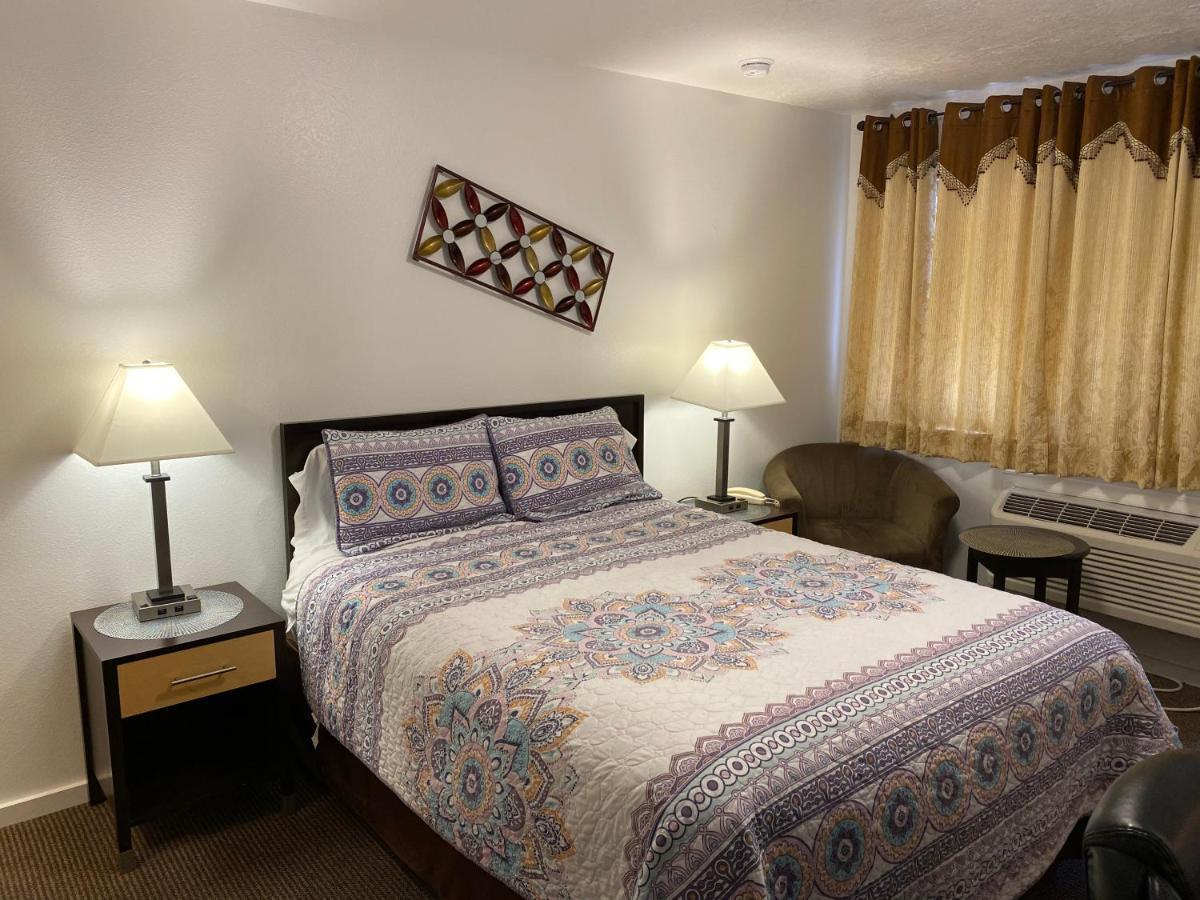 Motel West Bend Extérieur photo
