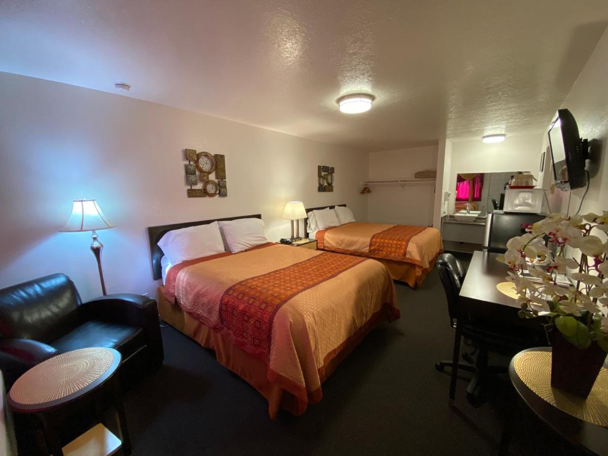 Motel West Bend Extérieur photo